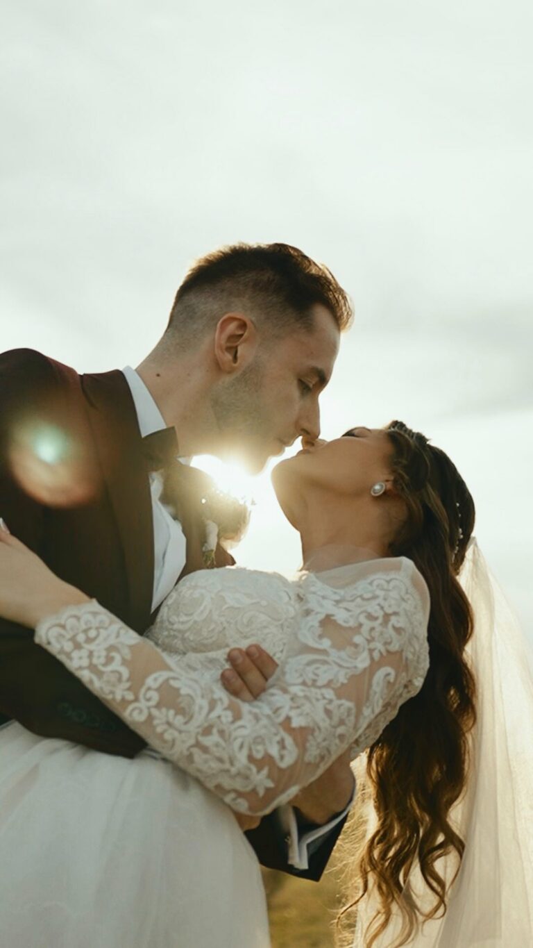 Instagram post from amweddingspl. This post is in position 1.