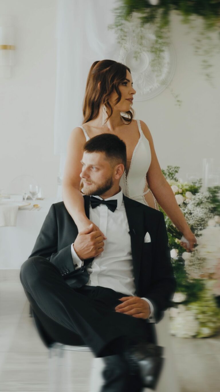Instagram post from amweddingspl. This post is in position 5.