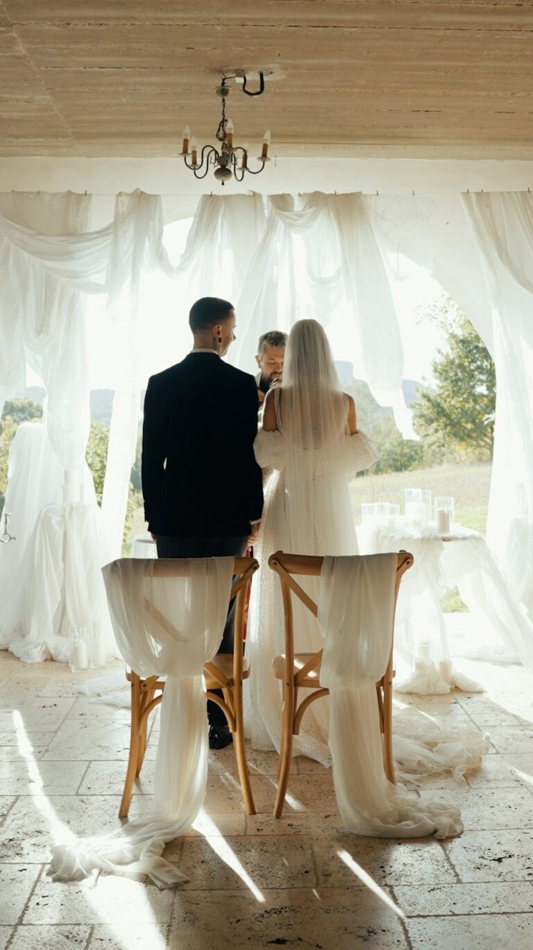 Instagram post from amweddingspl. This post is in position 2.